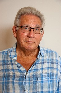 David R Jones